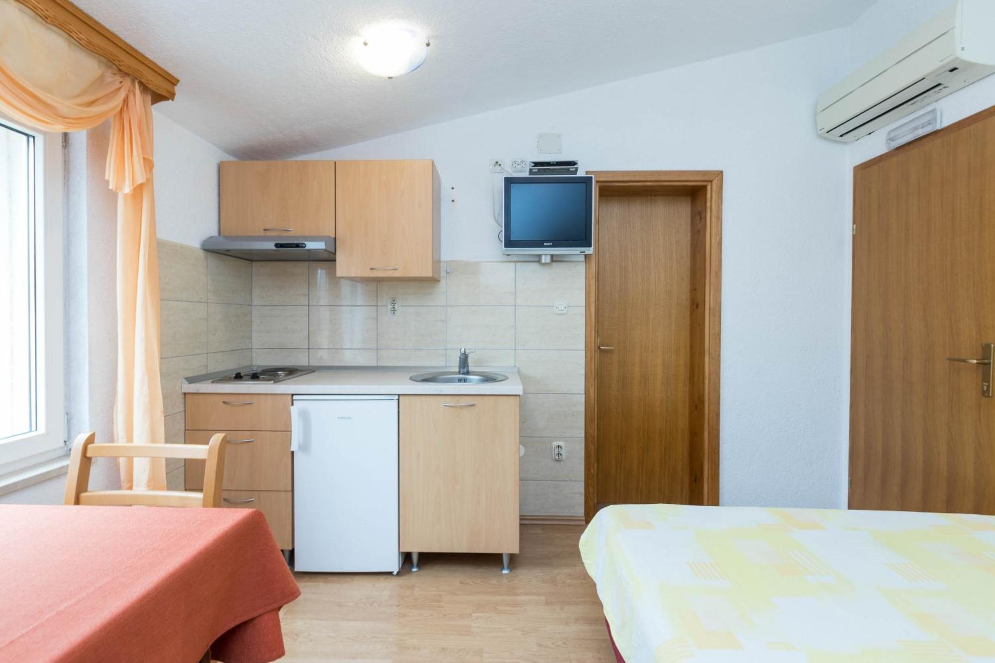 Apartments Cipetic Kaštela Exteriör bild